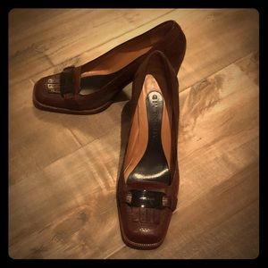 Givenchey brown heels